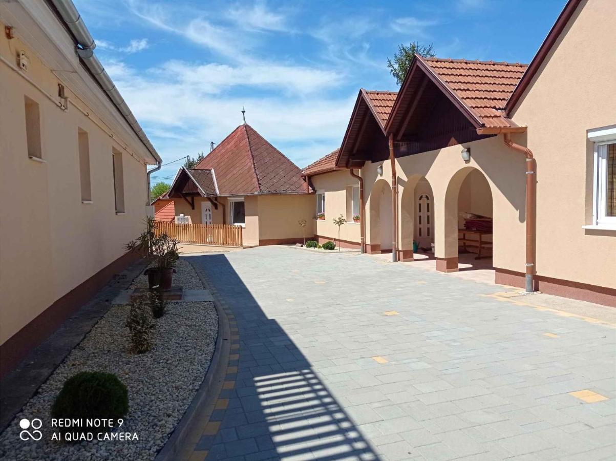 Apartment In Balatonlelle 40765 Zewnętrze zdjęcie